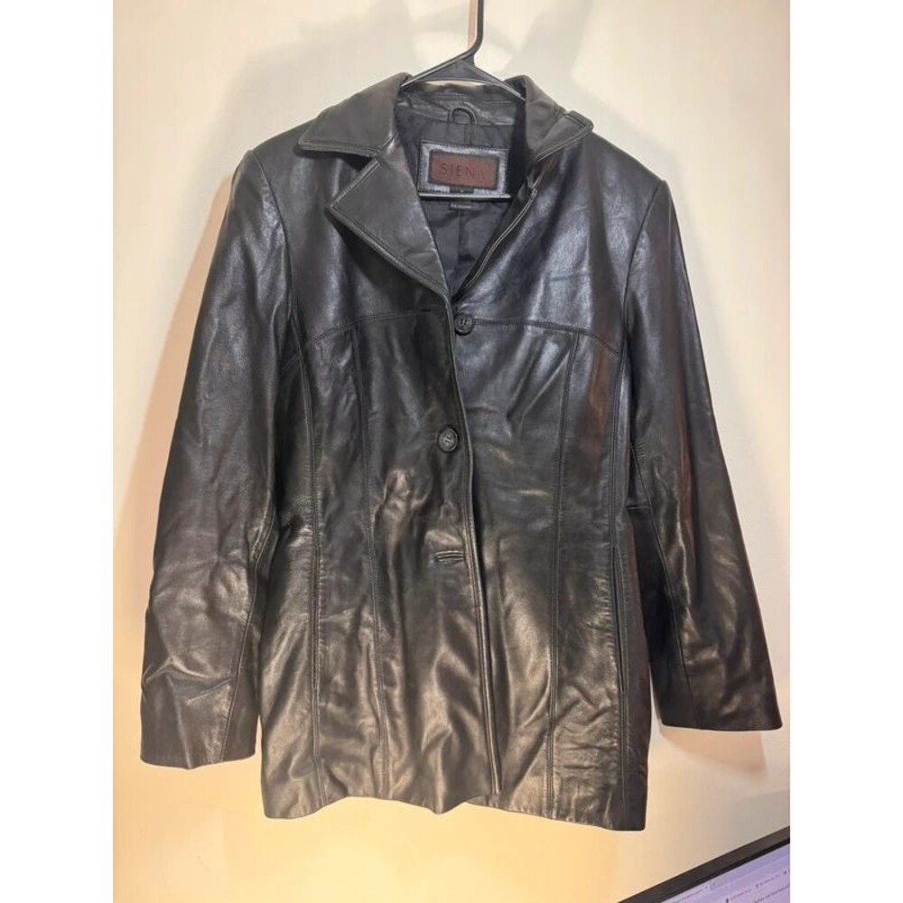 Leather jacket for women